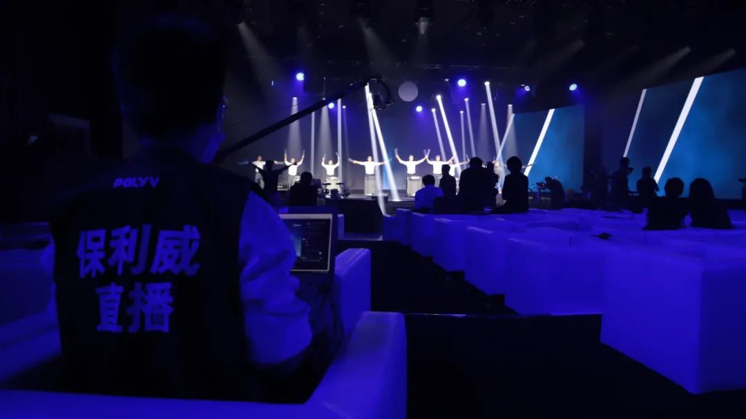 全球直播營銷怎么玩？美的燃爆廣交會，簽到秒殺、自定義打賞，互動玩不停！