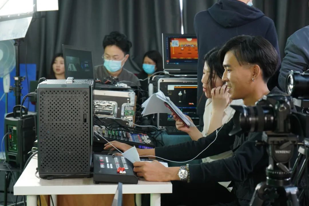 保利威年會:一家直播技術公司的直播奇幻之旅 保利威年會:一家直播技術公司的直播奇幻之旅