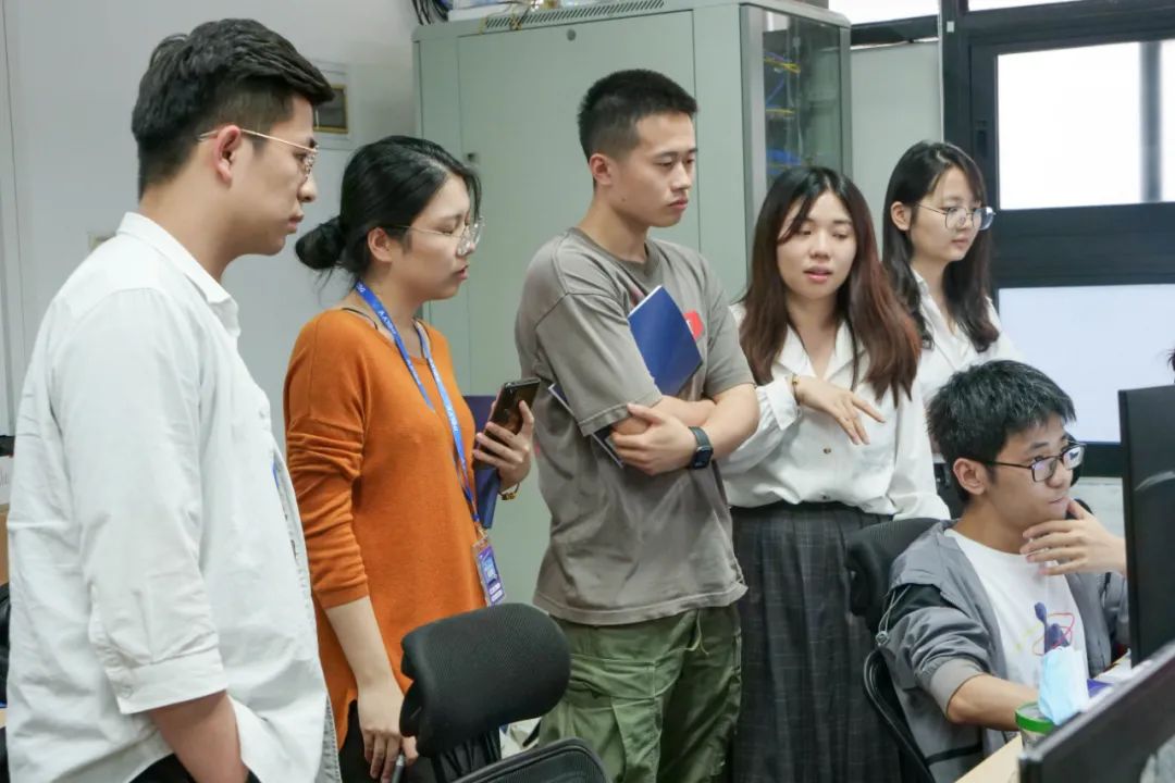 直播實(shí)戰(zhàn) | 2小時打造一場復(fù)古電臺直播？你上你也行！